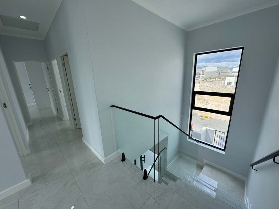 4 Bedroom Property for Sale in Sandown Western Cape